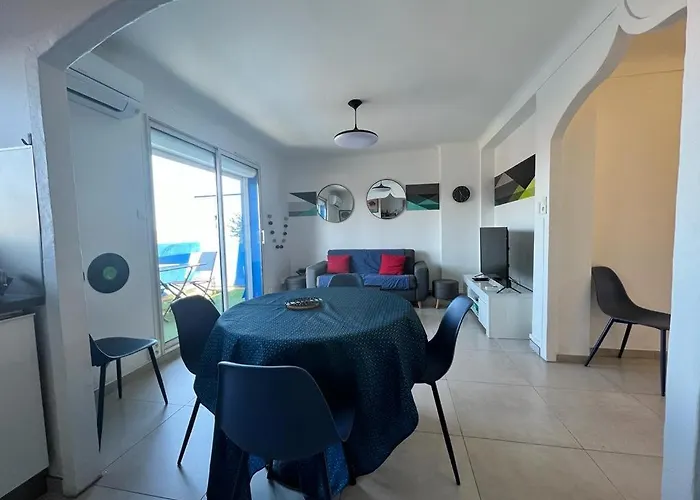 Apartment Roussillon Avec Terrasse